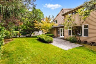 11715 167th Pl NE in Redmond, WA - Building Photo - Building Photo
