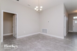 14428 Potterton Cir in Hudson, FL - Foto de edificio - Building Photo