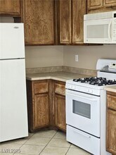 5534 Maidstone Cir in Las Vegas, NV - Building Photo - Building Photo