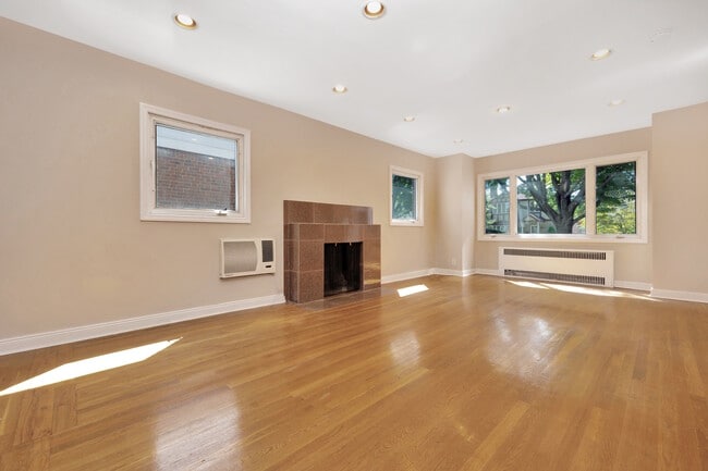 7543 192nd St in Fresh Meadows, NY - Building Photo - Building Photo