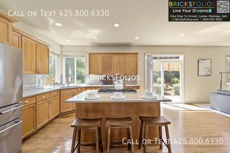 9351 222nd Ave NE in Redmond, WA - Building Photo - Building Photo