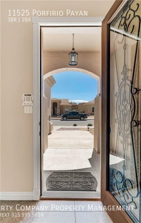 11525 Porfirio Payan Dr in El Paso, TX - Building Photo - Building Photo