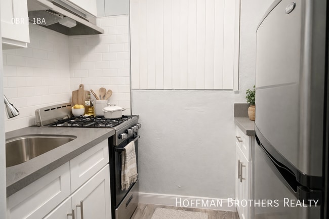 3365 W 85th St in Inglewood, CA - Foto de edificio - Building Photo