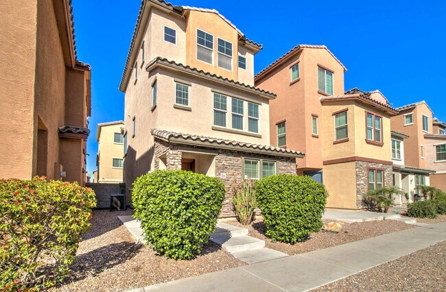 2014 N 77th Dr in Phoenix, AZ - Building Photo - Building Photo