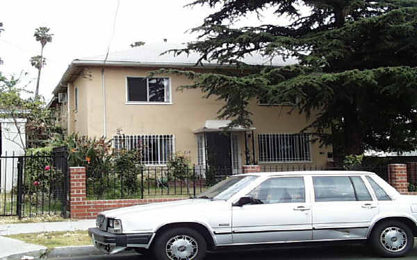 1716-1718 N Van Ness Ave in Los Angeles, CA - Building Photo - Building Photo