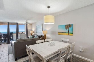 633 W Beach Blvd in Gulf Shores, AL - Foto de edificio - Building Photo