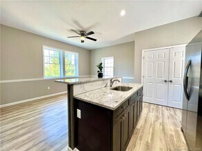 245 S Main St, Unit 2 in Beacon Falls, CT - Building Photo - Building Photo