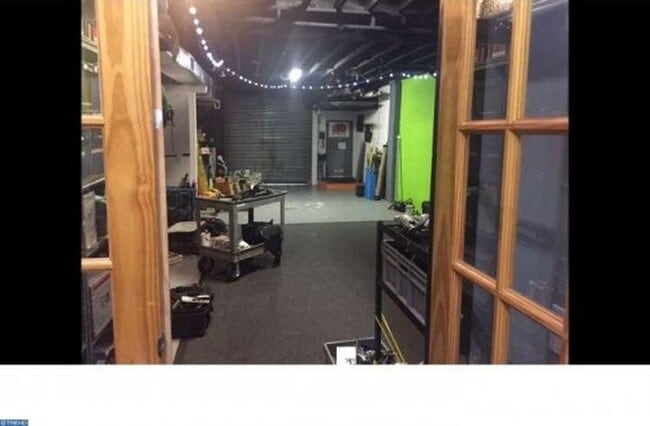 2220 E Fletcher St, Unit 2 Car garage and Apartment in Philadelphia, PA - Building Photo - Building Photo