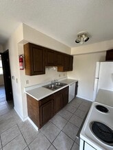 1732 Tanner Bridge Rd in Jefferson City, MO - Building Photo - Building Photo