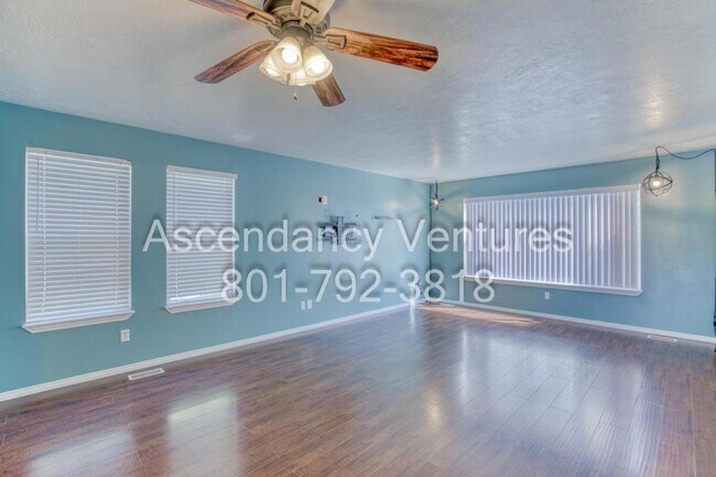 1483 N Clemente Wy in Tooele, UT - Building Photo - Building Photo