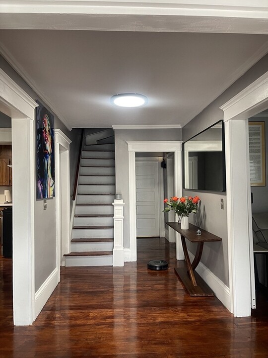 82 Temple Ave, Unit #1 in Winthrop, MA - Building Photo