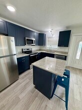 154 147th Ave E in Madeira Beach, FL - Foto de edificio - Building Photo