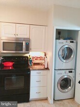 5500 Holmes Run Pkwy in Alexandria, VA - Building Photo - Building Photo