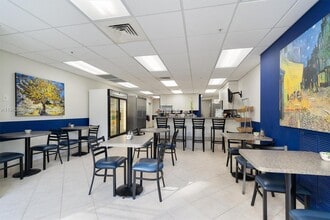 6051 N Ocean Dr, Unit 602 in Hollywood, FL - Building Photo - Building Photo