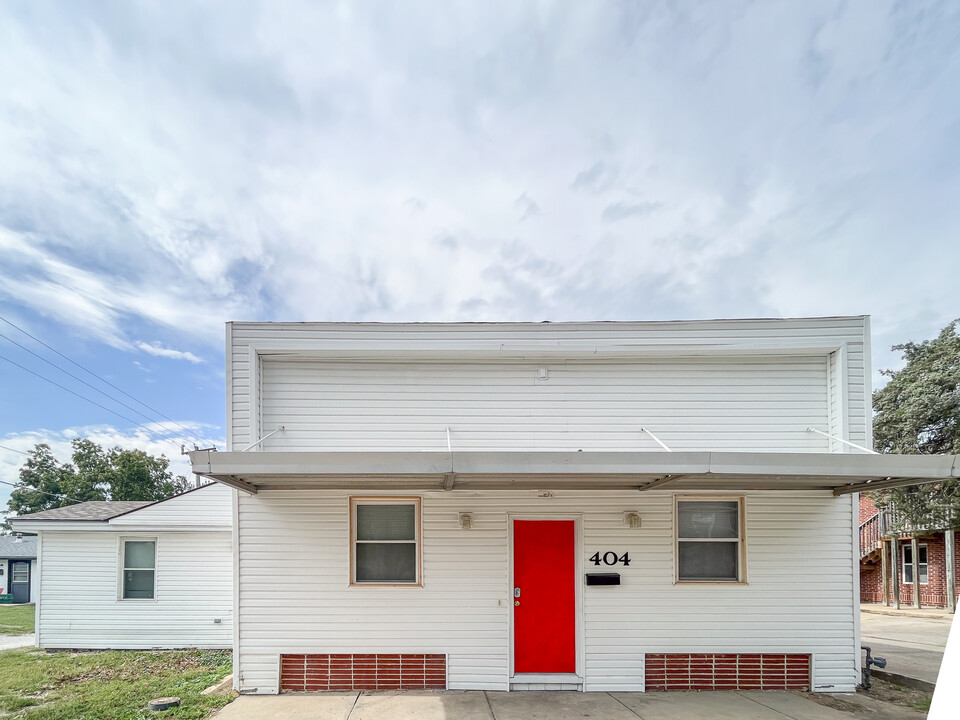 404 S Mulberry St in Warrensburg, MO - Building Photo