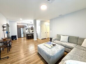 21 Summer St in Natick, MA - Building Photo - Building Photo