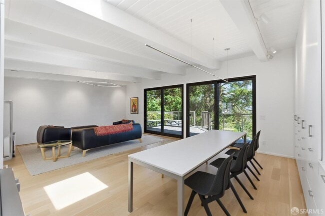 74 Midcrest Way in San Francisco, CA - Building Photo - Building Photo