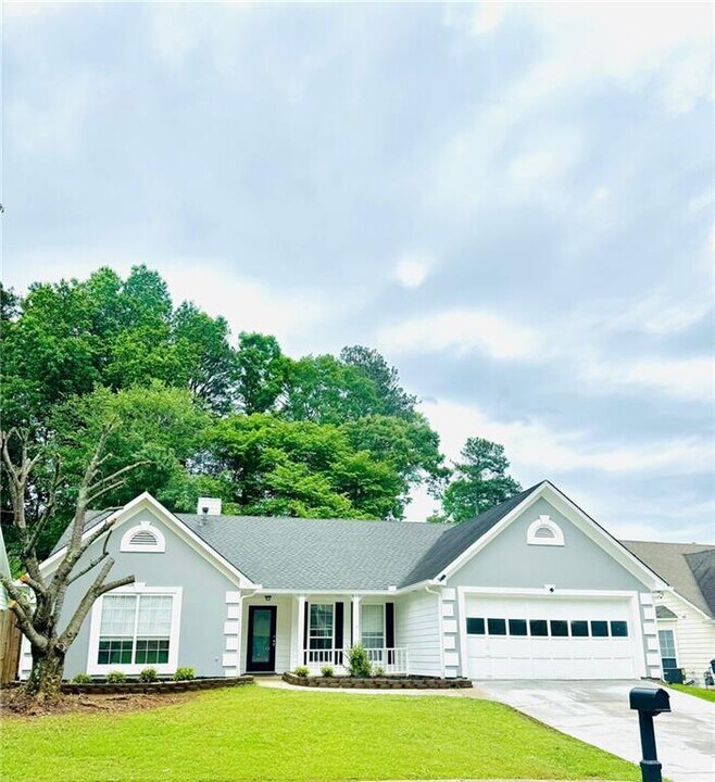 1155 Avalon Dr in Lawrenceville, GA - Building Photo