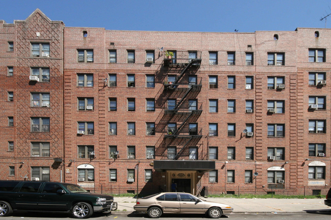 45 Linden Blvd in Brooklyn, NY - Foto de edificio