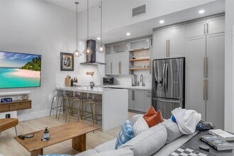 935 Euclid Ave, Unit 5 in Miami Beach, FL - Building Photo - Building Photo