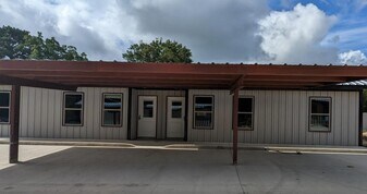 7901 TX-19 in Athens, TX - Building Photo