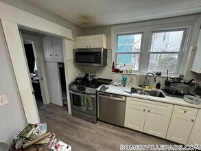 11 Burnham St in Somerville, MA - Foto de edificio - Building Photo