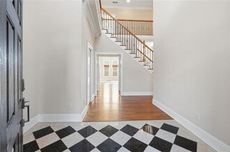 250 Fieldsborn Ct NE in Atlanta, GA - Foto de edificio - Building Photo