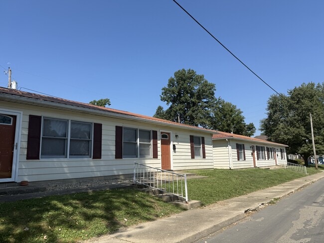 property at 826 N Washington St