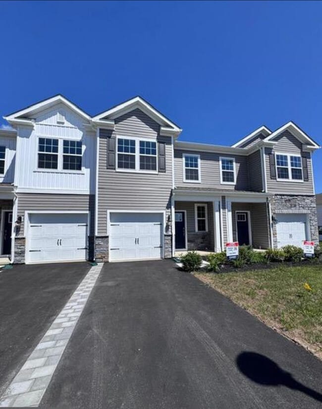 property at 9 Anna Ln