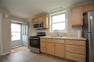 4395 Fairport Nine Mile Point Rd in Fairport, NY - Building Photo - Building Photo