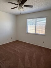 932 Perdew Ave, Unit B in Ridgecrest, CA - Building Photo - Building Photo