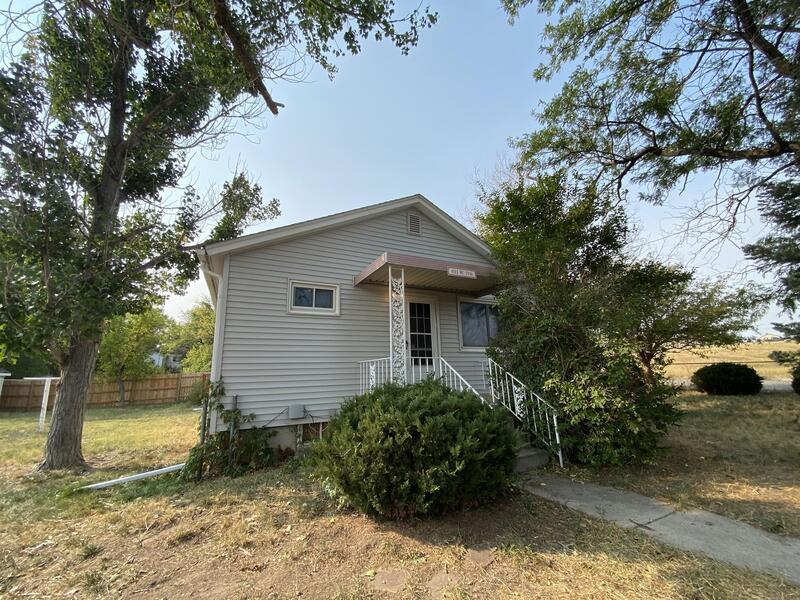 821 W 7th St in Cheyenne, WY - Building Photo