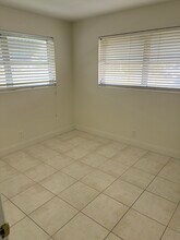 370 SW 1st St, Unit 370 in Boca Raton, FL - Building Photo - Building Photo