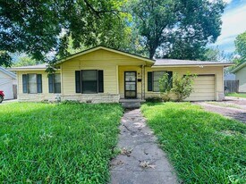 4617 Erath Ave in Waco, TX - Building Photo