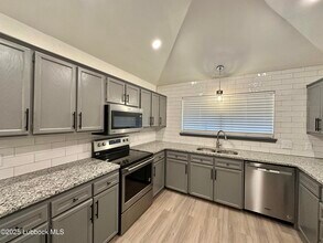 5608 Duke St in Lubbock, TX - Building Photo - Building Photo
