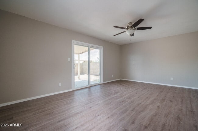 9509 W Pierce St in Tolleson, AZ - Building Photo - Building Photo