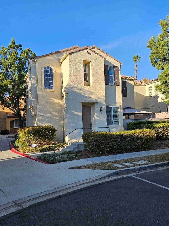 1000 Teatro Cir in El Cajon, CA - Building Photo