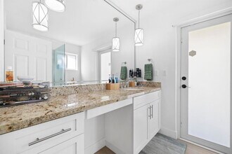 811 Capri St in Coral Gables, FL - Building Photo - Building Photo