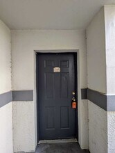 3407 Winkler Ave in Ft. Myers, FL - Foto de edificio - Building Photo