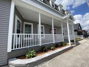 4 Martin St in Derry, NH - Building Photo - Building Photo
