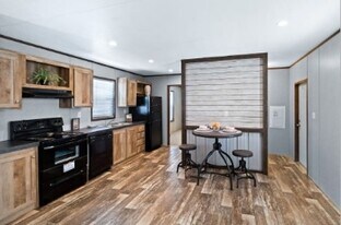 105 Park Dr in Bridge City, TX - Building Photo