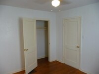 1036 Louise St photo'