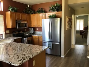 15532 W Sky Hawk Dr in Sun City West, AZ - Foto de edificio - Building Photo