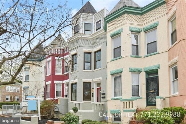 property at 39 U St NE