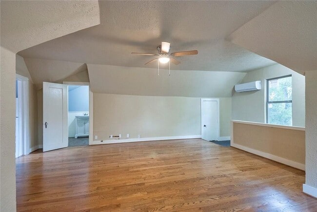 2600 Madera St in Dallas, TX - Building Photo - Building Photo