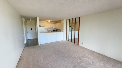 1717 Mott Smith Dr in Honolulu, HI - Building Photo - Building Photo