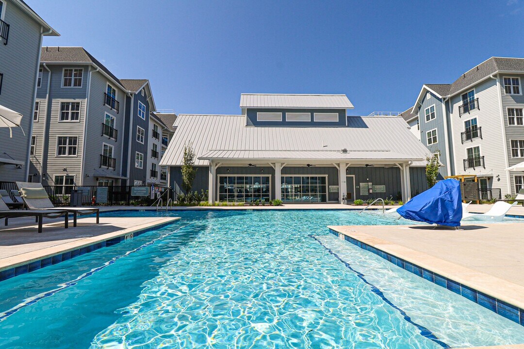 Oak Grove at Blake Farm in Wilmington, NC - Building Photo