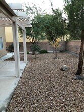 2574 Golden Bay Ct in Henderson, NV - Building Photo - Building Photo