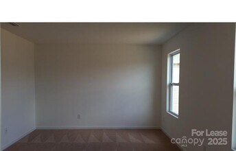 10710 Derryrush Ave in Charlotte, NC - Building Photo - Building Photo
