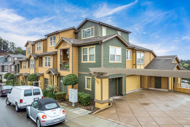 6014 Old Quarry Loop in Oakland, CA - Foto de edificio - Building Photo